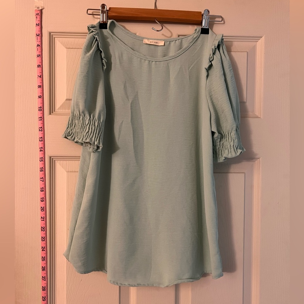 Chic Mint Green Women's Blouse with Ruffled Sleeves